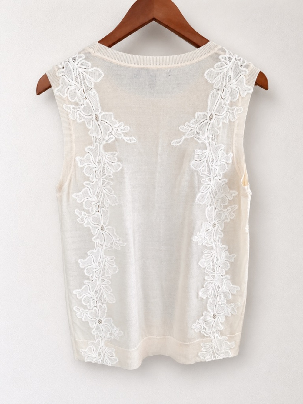 Banana Republic 100% Merino Wool Lace Appliqué Sweater Tank Top Ivory Large - Picture 3 of 8